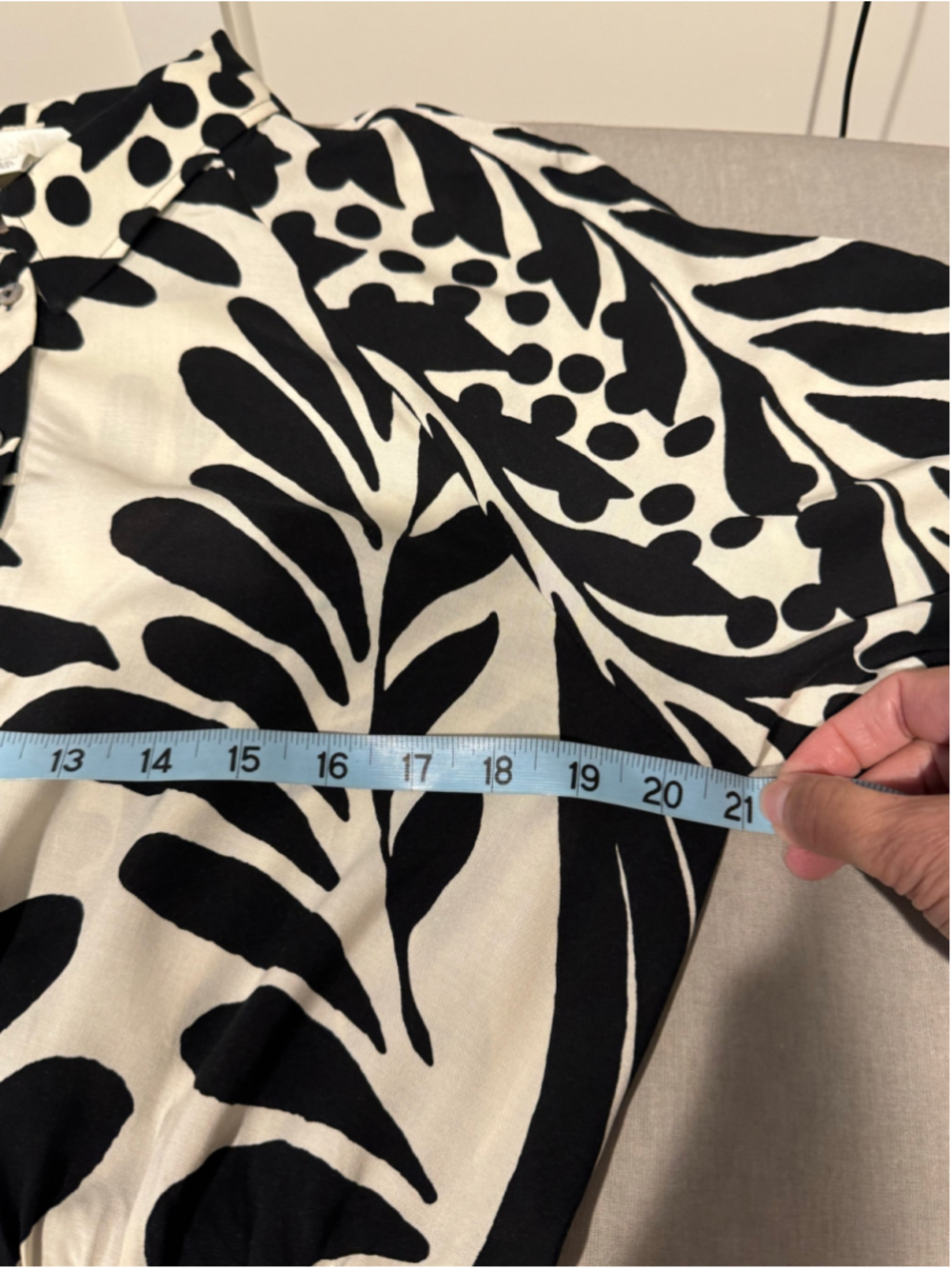 H&M Black and White Botanical Print Maxi Shirt Dress - Picture 9 of 11